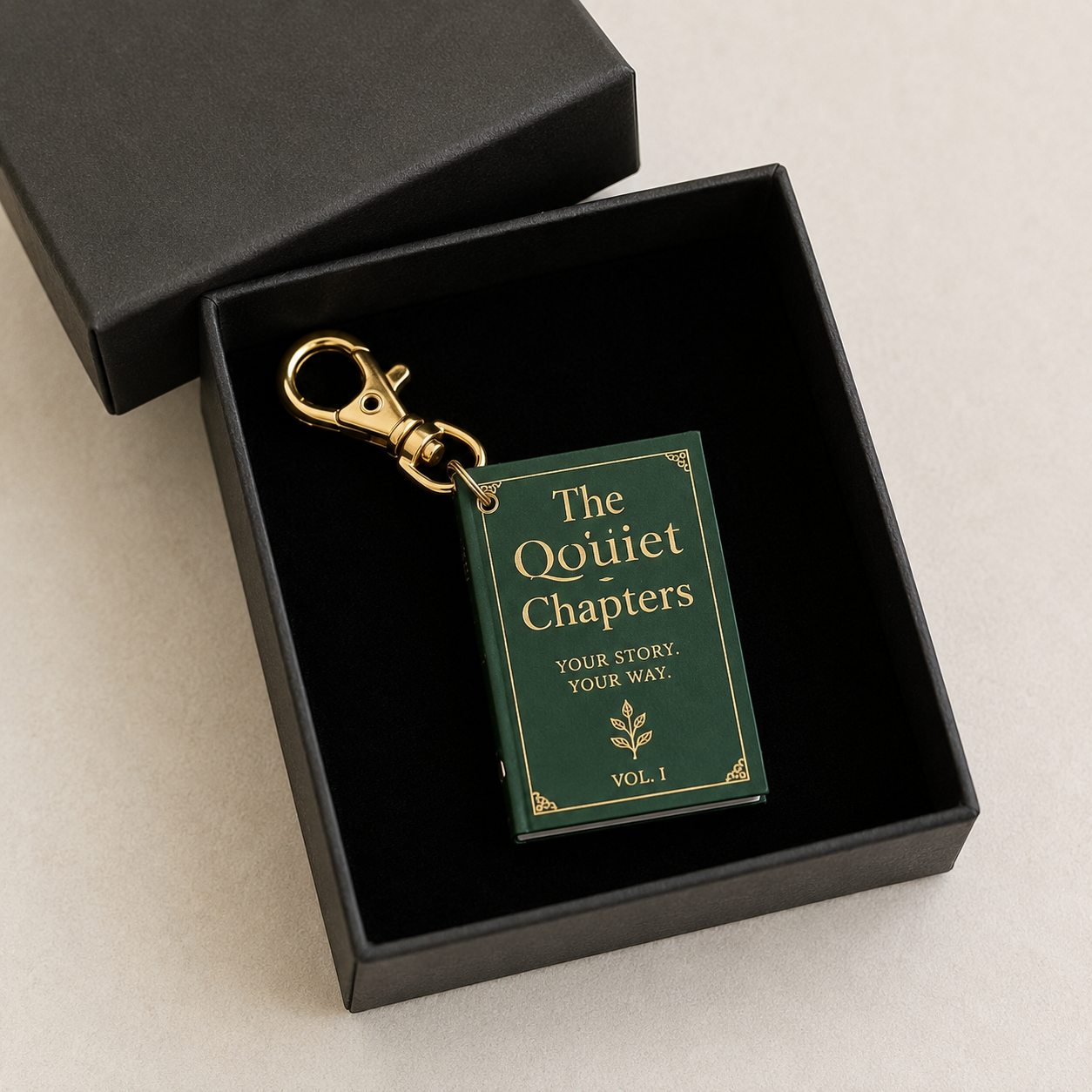 Personalized Mini Book Keychain, Double-Sided Custom Book Cover Bag Charm, Gift for Book Lovers, Readers, Teachers and Librarians