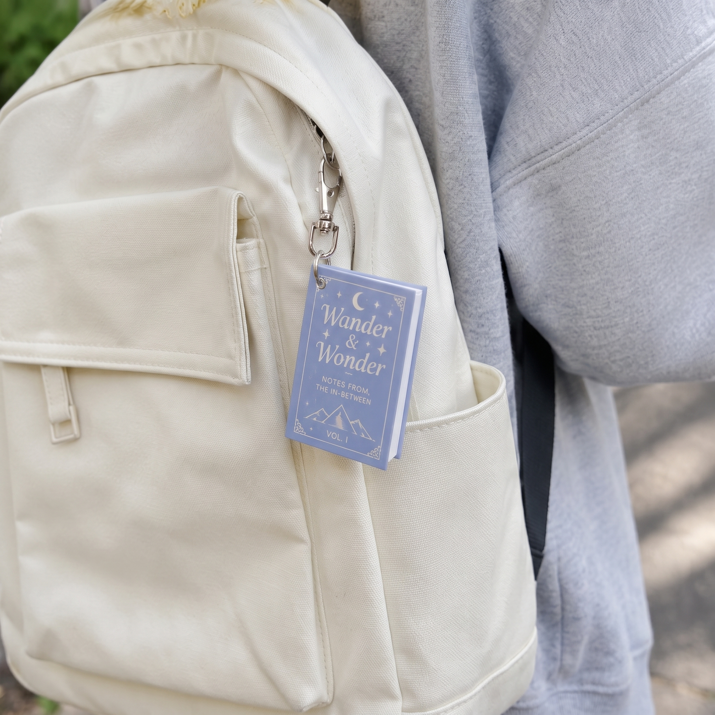 Personalized Mini Book Keychain, Double-Sided Custom Book Cover Bag Charm, Gift for Book Lovers, Readers, Teachers and Librarians